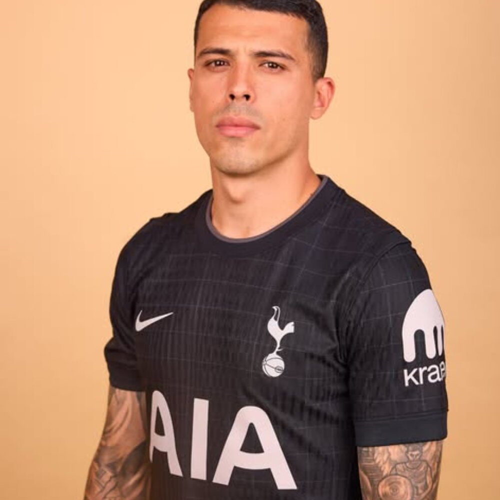 Nike Black Tottenham Hotspur Jersey - Picture 8 of 10